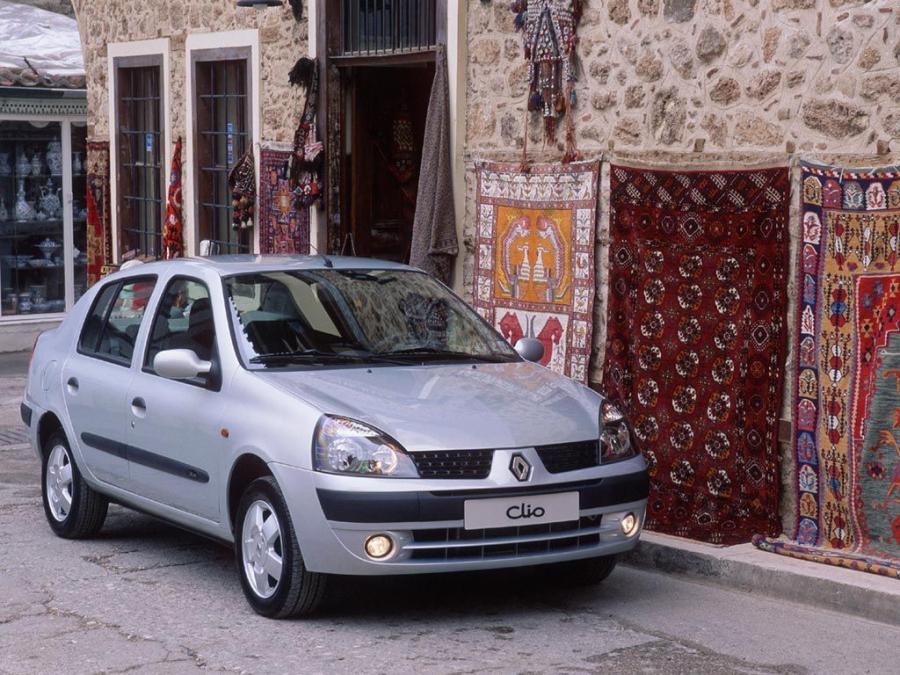  Renault Clio Symbol 2001 года  (фото 5 из 12)